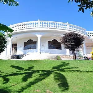 Plot 4 Kavuma Close Villa
